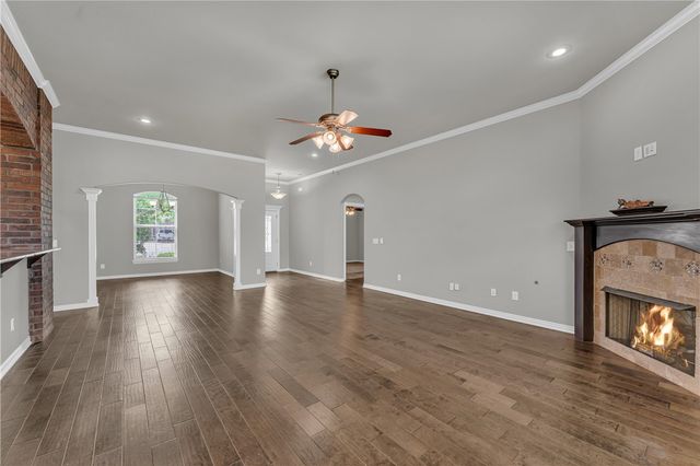 709 SW Barn Valley Road, Bentonville, AR 72712