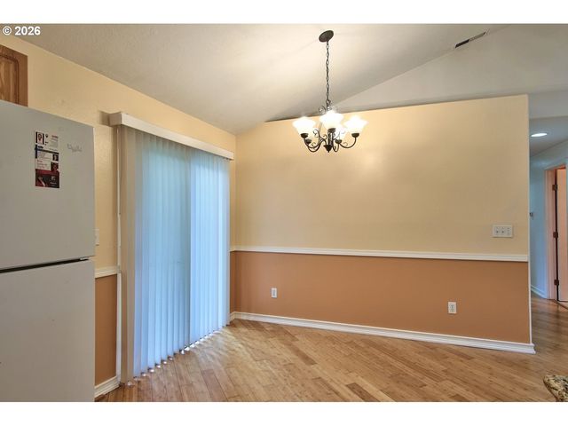 302 Nw SADIE Ct, Hillsboro, OR 97124