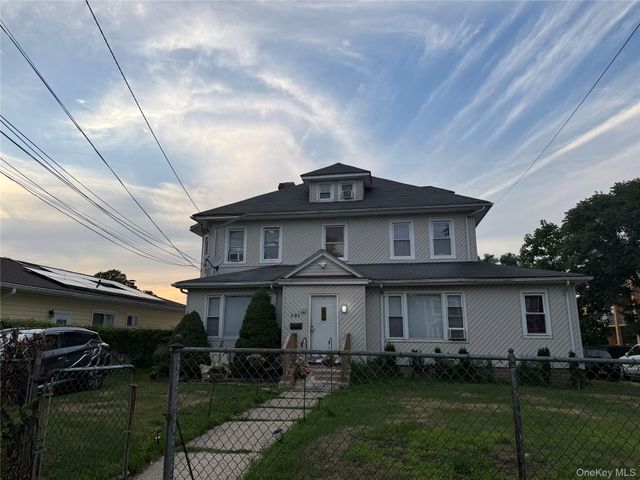 151 Amherst Street, Hempstead, NY 11550