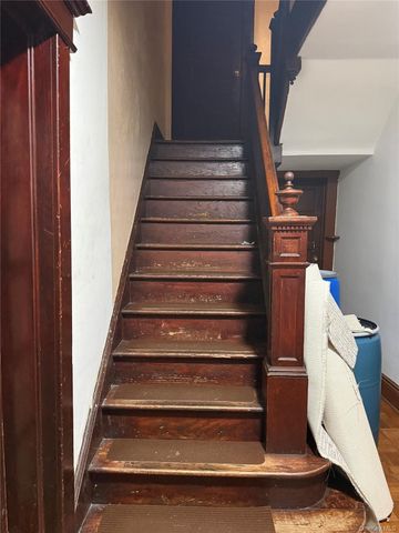 151 Amherst Street, Hempstead, NY 11550