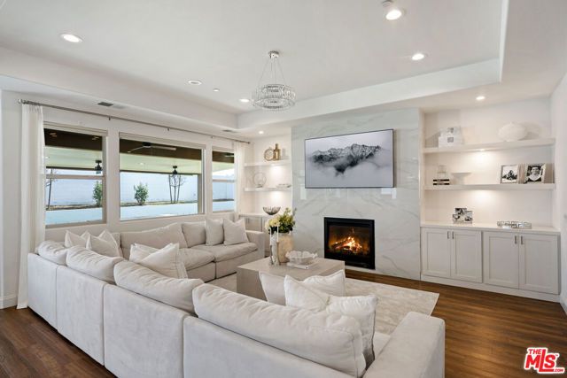 13503 Stonethwaite Lane, Bakersfield, CA 93311