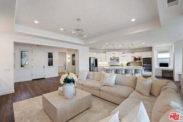 13503 Stonethwaite Lane, Bakersfield, CA 93311