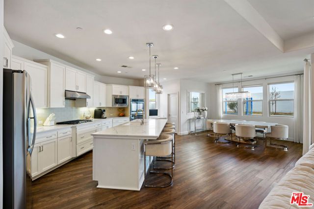 13503 Stonethwaite Lane, Bakersfield, CA 93311