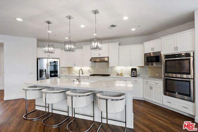 13503 Stonethwaite Lane, Bakersfield, CA 93311