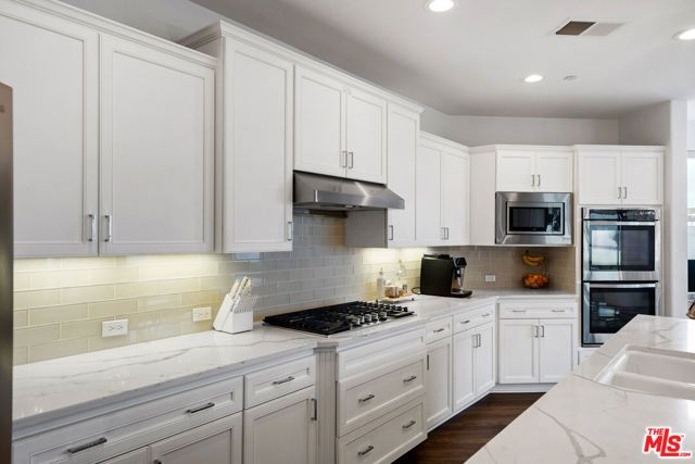 13503 Stonethwaite Lane, Bakersfield, CA 93311