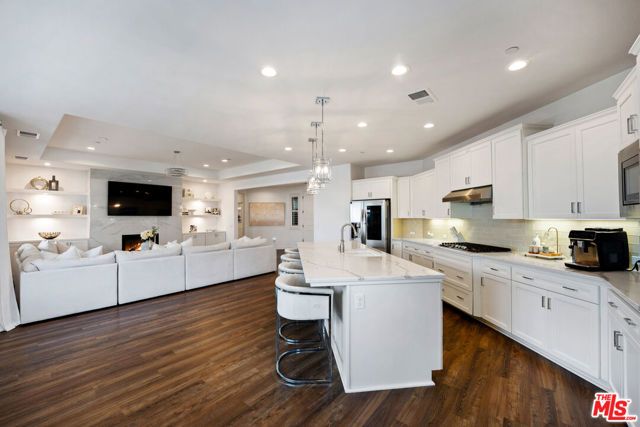 13503 Stonethwaite Lane, Bakersfield, CA 93311