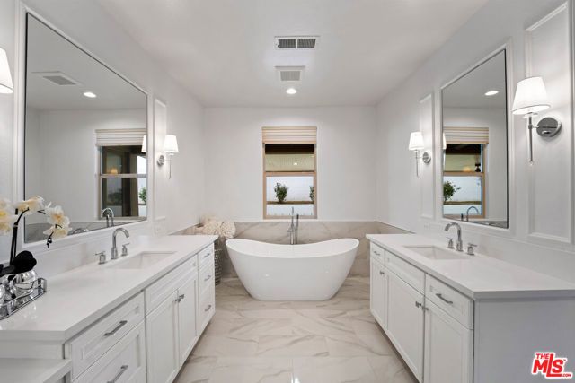 13503 Stonethwaite Lane, Bakersfield, CA 93311