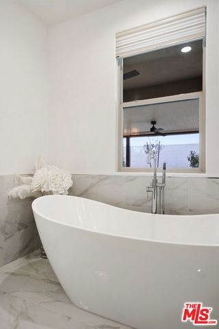 13503 Stonethwaite Lane, Bakersfield, CA 93311