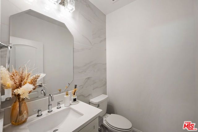 13503 Stonethwaite Lane, Bakersfield, CA 93311