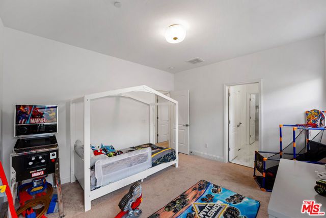 13503 Stonethwaite Lane, Bakersfield, CA 93311