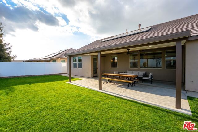 13503 Stonethwaite Lane, Bakersfield, CA 93311