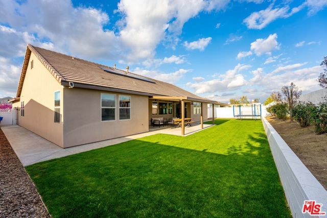 13503 Stonethwaite Lane, Bakersfield, CA 93311