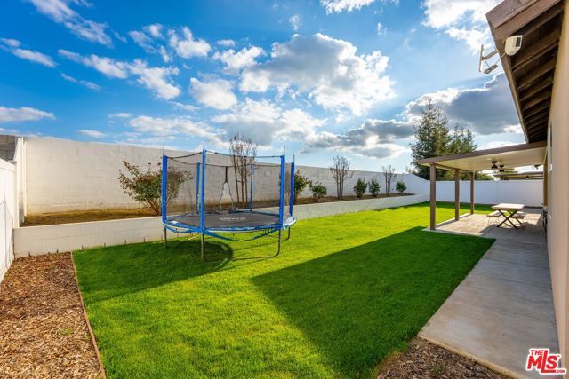 13503 Stonethwaite Lane, Bakersfield, CA 93311