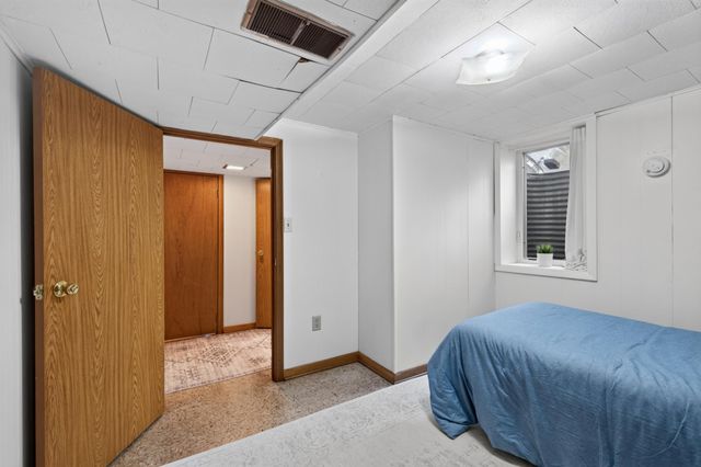2093 Sherwood Avenue, Saint Paul, MN 55119