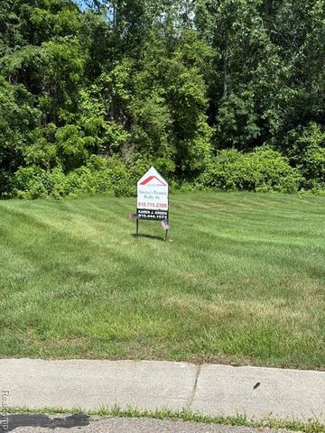 1467 Mallard Court, Burton, MI 48509