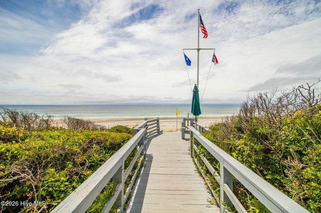 125 Loblolly Drive, Atlantic Beach, NC 28512