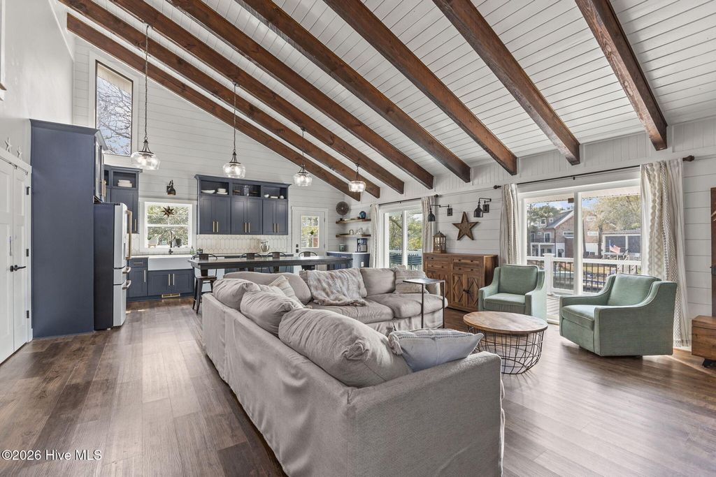 Image 14 of property listing at 125 Loblolly Drive, Atlantic Beach, NC 28512