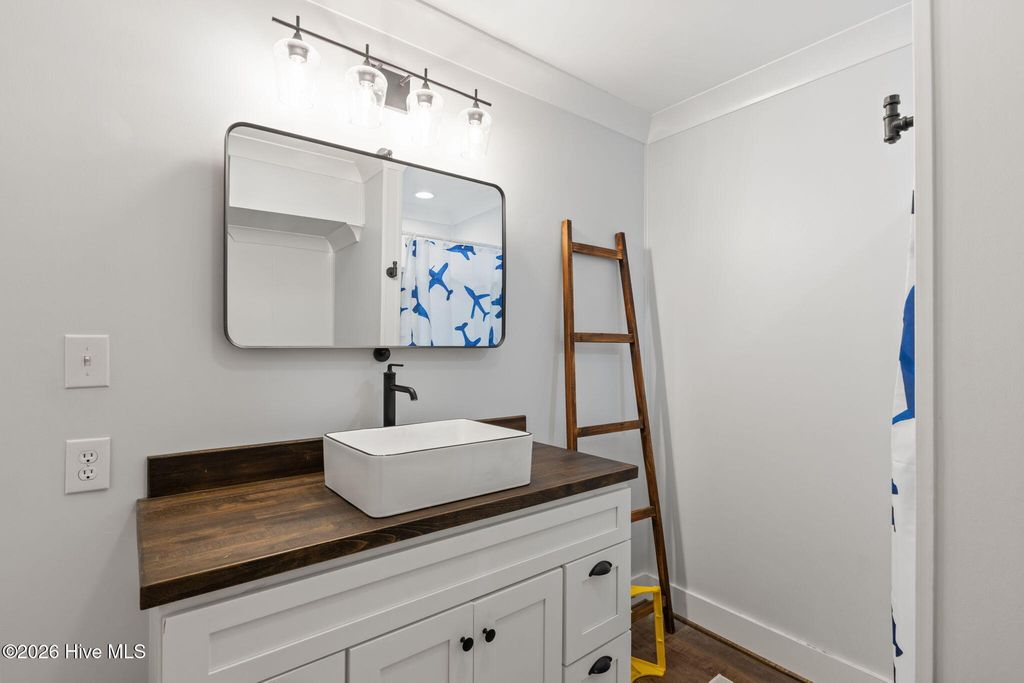 Image 33 of property listing at 125 Loblolly Drive, Atlantic Beach, NC 28512