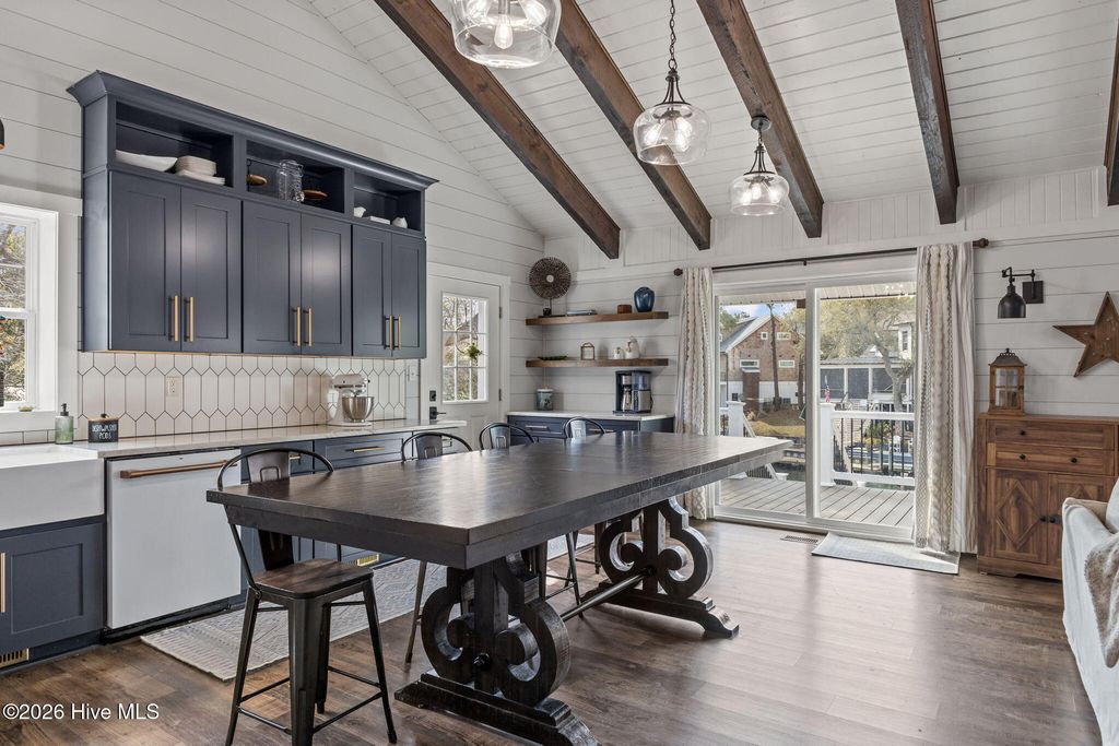 Image 8 of property listing at 125 Loblolly Drive, Atlantic Beach, NC 28512