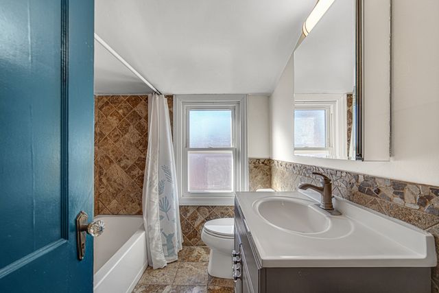 3141 N Odell Avenue, Chicago, IL 60707