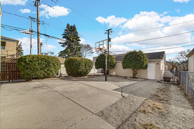 3141 N Odell Avenue, Chicago, IL 60707