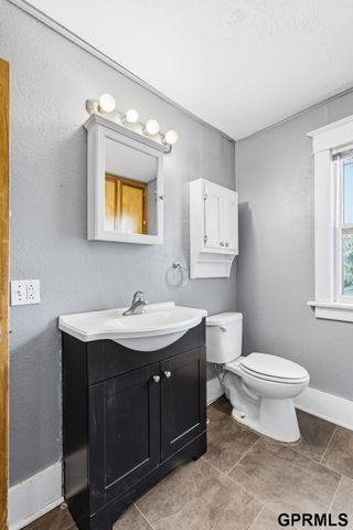 3405 Cuming Street, Omaha, NE 68131