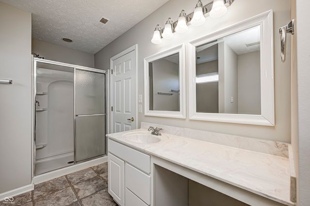 1834 Wynnewood Lane, Avon, IN 46123