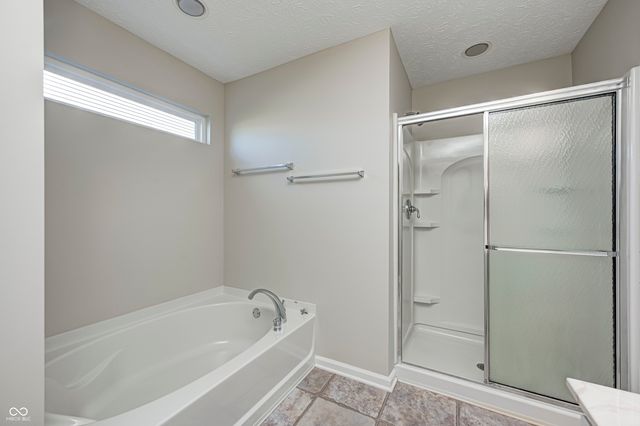 1834 Wynnewood Lane, Avon, IN 46123