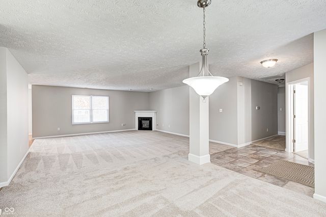 1834 Wynnewood Lane, Avon, IN 46123