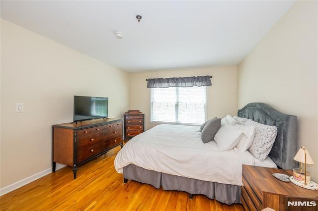 30-08 Federal Hill Road 8, Pompton Lakes, NJ 07442