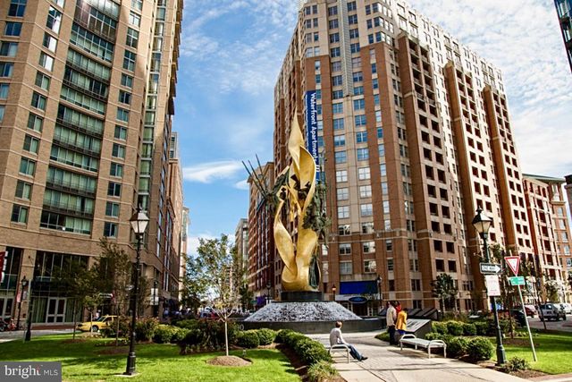 319-321 S CENTRAL AVE, Baltimore, MD 21202