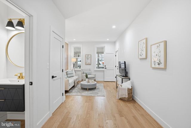 3923 ROLAND AVE, Baltimore, MD 21211