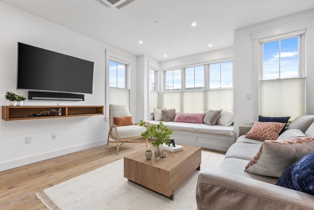 360 Athens St 360, Boston, MA 02127