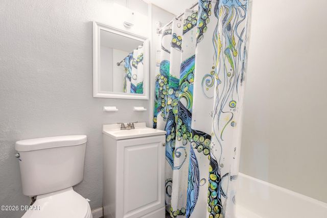 305 Elsie Avenue, Daytona Beach, FL 32117