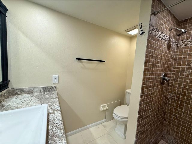 4821 W MCELROY AVENUE D210, Tampa, FL 33611