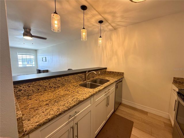 4821 W MCELROY AVENUE D210, Tampa, FL 33611