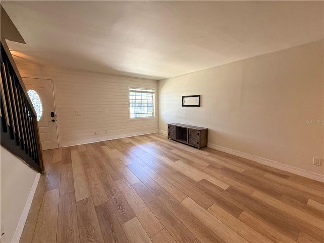 4821 W MCELROY AVENUE D210, Tampa, FL 33611