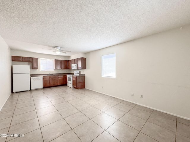 2650 E MCKELLIPS Road 107, Mesa, AZ 85213