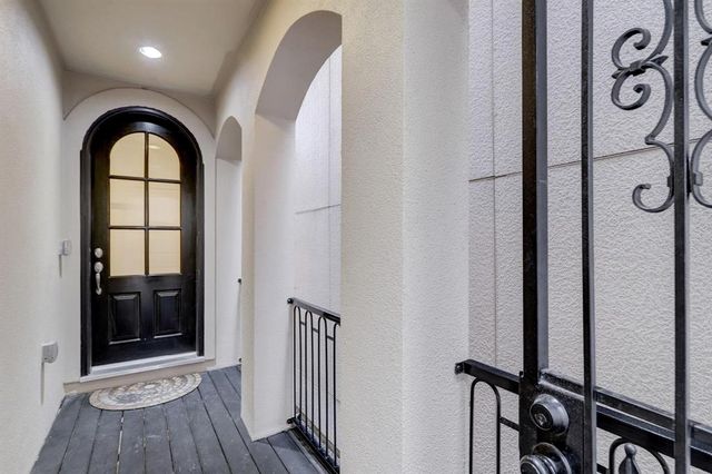 1368 W 25th Street, Houston, TX 77008