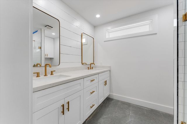 1845 Huge Oaks Street, Houston, TX 77055