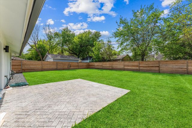 1845 Huge Oaks Street, Houston, TX 77055