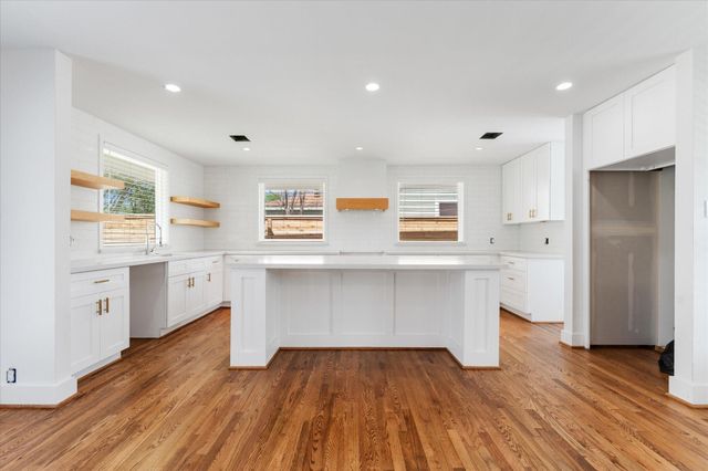 1845 Huge Oaks Street, Houston, TX 77055