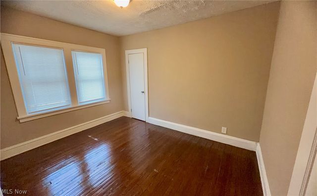 952 Oxford Road, Cleveland Heights, OH 44121