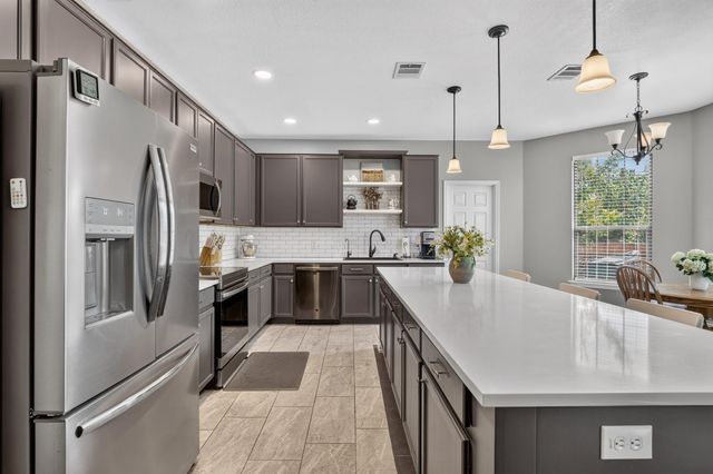 213 Silver Lace LN, Round Rock, TX 78664