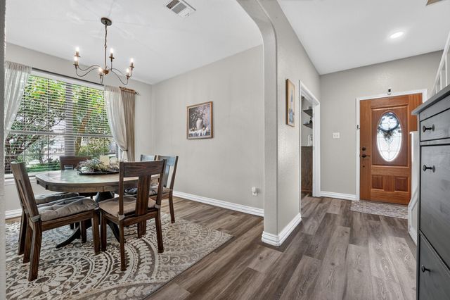 213 Silver Lace LN, Round Rock, TX 78664