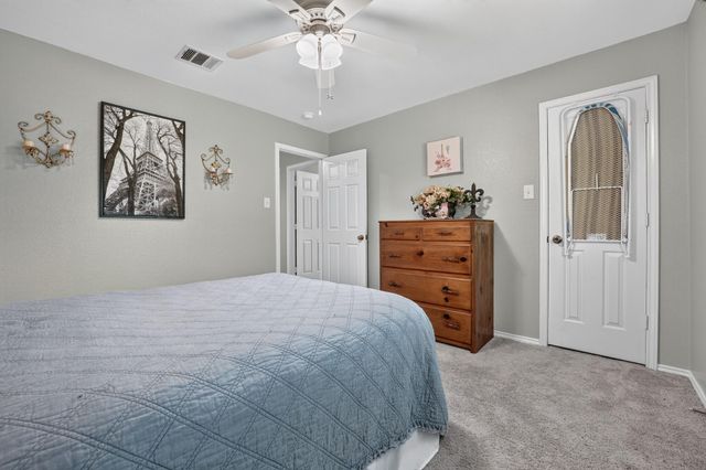 213 Silver Lace LN, Round Rock, TX 78664