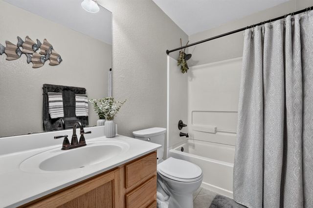 213 Silver Lace LN, Round Rock, TX 78664