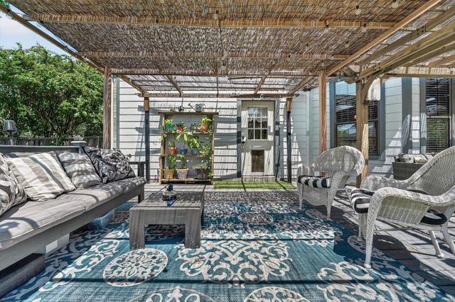 213 Silver Lace LN, Round Rock, TX 78664