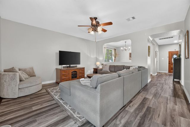 213 Silver Lace LN, Round Rock, TX 78664