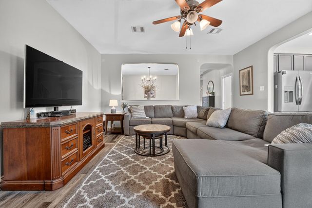 213 Silver Lace LN, Round Rock, TX 78664